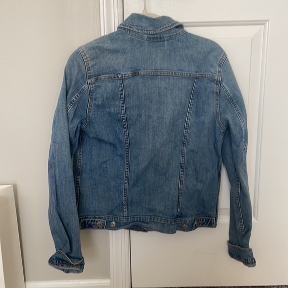 Levi’s womens jean jacket - Picture 3 of 3